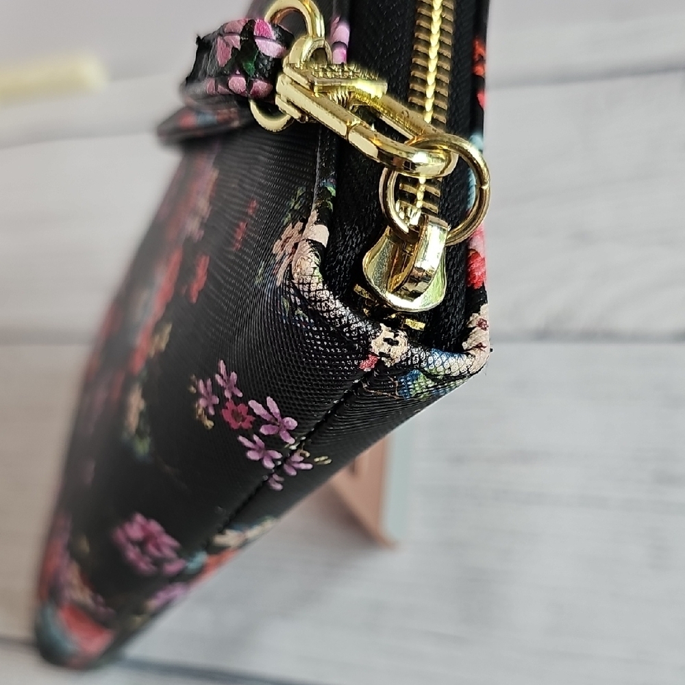 Steve Madden Black Floral Zip Around Wallet/Wristlet - Picture 5 of 12